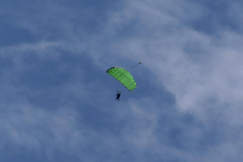Skydiving in Dubai